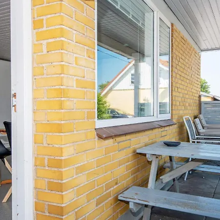 Seaside Retreat In Kegnaes - By Traum *